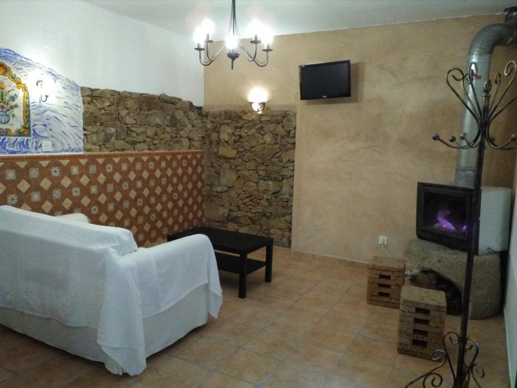 Hotel La Venta Del Arriero Retuerta de Bullaque Exterior foto
